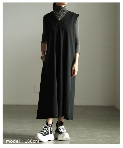 Sawa a la mode(サワアラモード)の「ショルダーラインVネックワンピース(ワンピース・レディース・ブラック/ダークブラウン・FREE)」の15枚目の写真