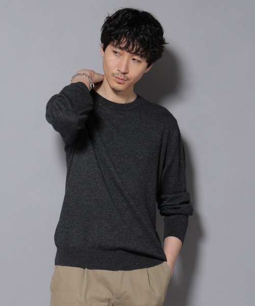 NANO universe（ナノユニバース）の「カシミヤミックスクルーネックニット（ニット/セーター・メンズ・グレー/ターコイズブルー/レッド/チャコール/ネイビー・M/L）」の3枚目の写真