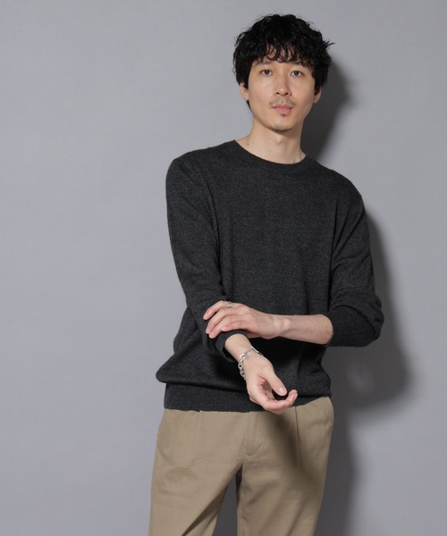 NANO universe（ナノユニバース）の「カシミヤミックスクルーネックニット（ニット/セーター・メンズ・グレー/ターコイズブルー/レッド/チャコール/ネイビー・M/L）」の7枚目の写真