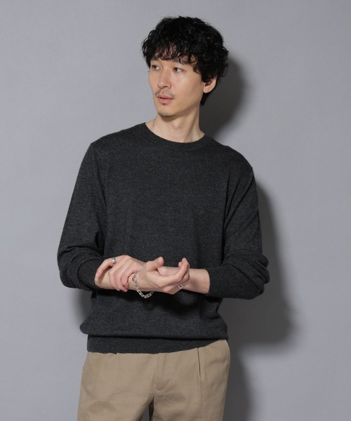 NANO universe（ナノユニバース）の「カシミヤミックスクルーネックニット（ニット/セーター・メンズ・グレー/ターコイズブルー/レッド/チャコール/ネイビー・M/L）」の6枚目の写真