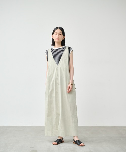kha:ki(カーキ)の「「KHA:KI / カーキ」Vネックジャンパードレス(ワンピース・レディース・ライトイエロー/オリーブ/ブラック・2/1)」の14枚目の写真