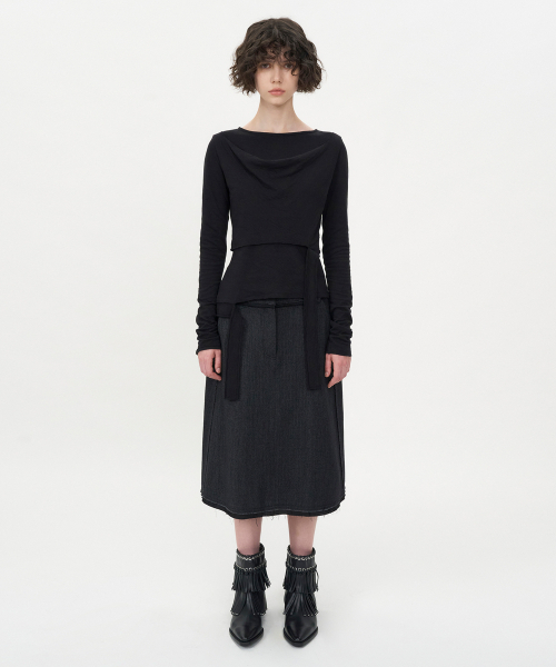 INSILENCE WOMEN(インサイレンスウーマン)の「ローディテールウールスカートCHARCOAL(スカート・レディース・その他・SMALL/MEDIUM/LARGE)」の4枚目の写真