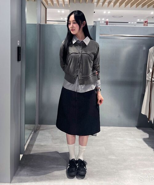 INSILENCE WOMEN(インサイレンスウーマン)の「ローディテールウールスカートCHARCOAL(スカート・レディース・その他・SMALL/MEDIUM/LARGE)」の14枚目の写真