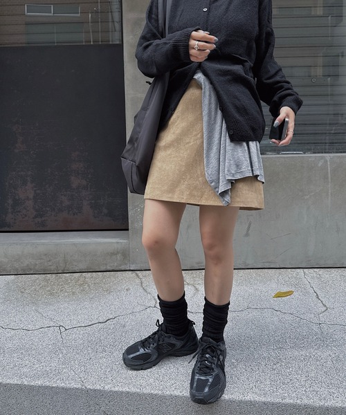 nananamoe(ナナナモエ)の「suede mini skirt(スカート・レディース・ベージュ・S/M)」の5枚目の写真