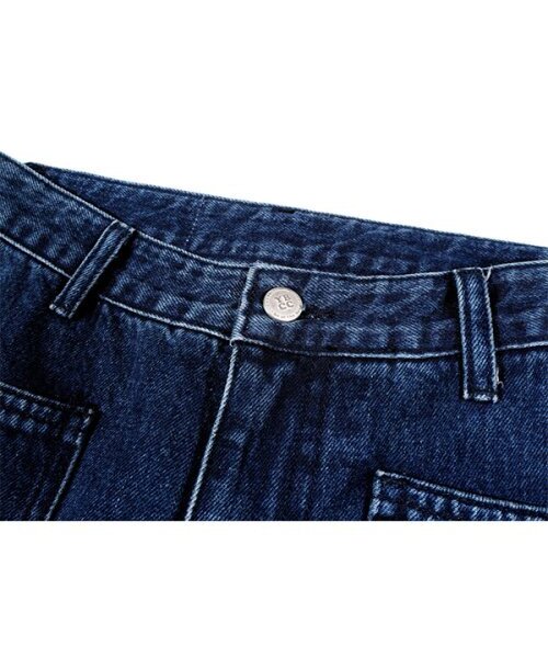 youthbath(ユースバース)の「SIDE BLEACHED LINE DENIM PANTS_BLUE(デニムパンツ・レディース・その他・SMALL/MEDIUM)」の3枚目の写真