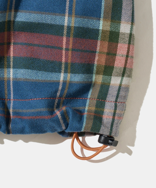 Diamond Layla(ダイアモンドレイラ)の「Amber Coast Check Shirt S179(シャツ/ブラウス・レディース・ネイビー・MEDIUM/LARGE/X-LARGE/XX-LARGE)」の7枚目の写真