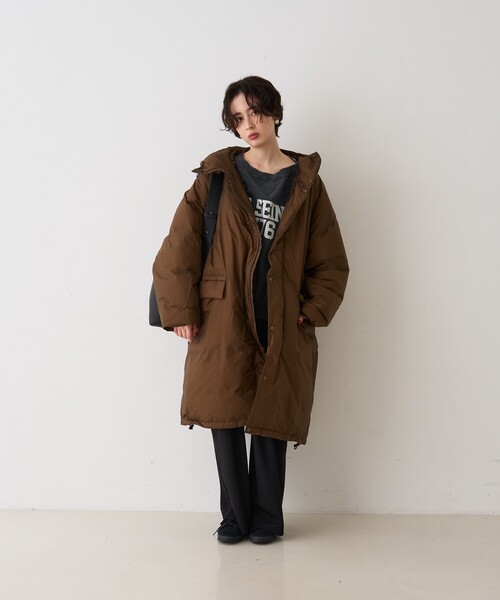 REMI RELIEF（レミレリーフ）の「【REMI RELIEF/レミレリーフ】超軽量ナイロンアウトドアダウンロングジャケットフーディー/日本製（ダウンジャケット/コート・レディース・ベージュ/ブラウン・フリー）」の3枚目の写真