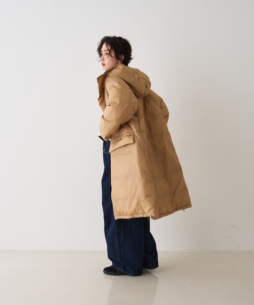 REMI RELIEF（レミレリーフ）の「【REMI RELIEF/レミレリーフ】超軽量ナイロンアウトドアダウンロングジャケットフーディー/日本製（ダウンジャケット/コート・レディース・ベージュ/ブラウン・フリー）」の13枚目の写真