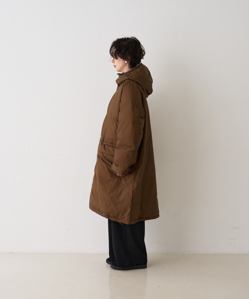 REMI RELIEF（レミレリーフ）の「【REMI RELIEF/レミレリーフ】超軽量ナイロンアウトドアダウンロングジャケットフーディー/日本製（ダウンジャケット/コート・レディース・ベージュ/ブラウン・フリー）」の19枚目の写真