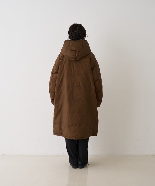 REMI RELIEF（レミレリーフ）の「【REMI RELIEF/レミレリーフ】超軽量ナイロンアウトドアダウンロングジャケットフーディー/日本製（ダウンジャケット/コート・レディース・ベージュ/ブラウン・フリー）」の20枚目の写真