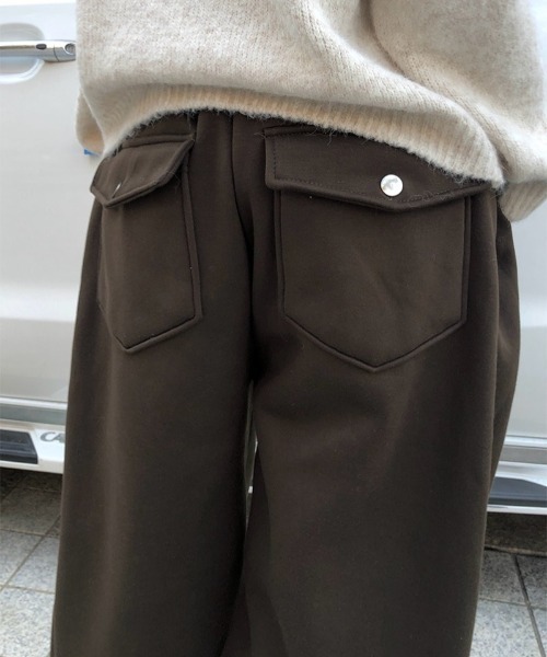 anyonemore（エニワンモア）の「裏起毛サイドタックウエストゴムバックポケットワイドパンツ（スウェットパンツ・レディース・グレー/ブラウン/ブラック・FREE）」の4枚目の写真