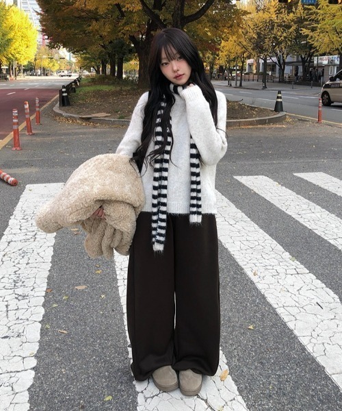 anyonemore（エニワンモア）の「裏起毛サイドタックウエストゴムバックポケットワイドパンツ（スウェットパンツ・レディース・グレー/ブラウン/ブラック・FREE）」の12枚目の写真