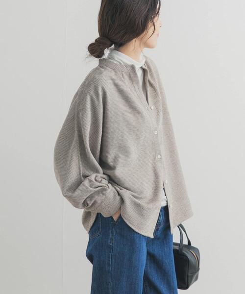 URBAN RESEARCH DOORS(アーバンリサーチドアーズ)の「ドルマンバンドカラーシャツ(シャツ/ブラウス・レディース・ベージュ/チャコールグレー・FREE)」の3枚目の写真
