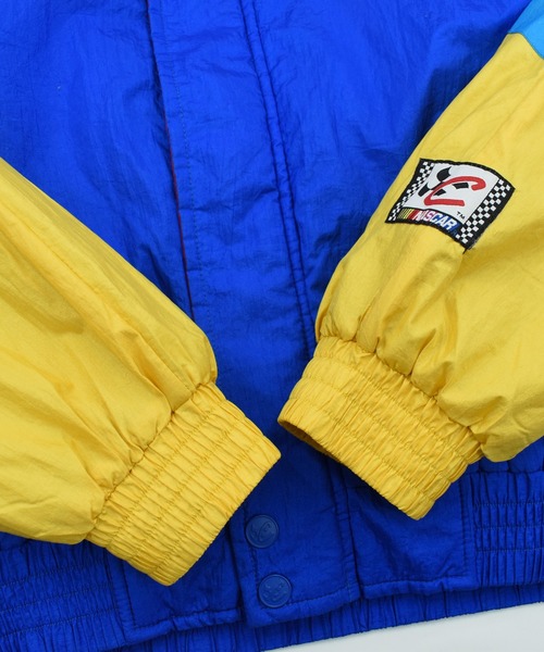 LABORATORY R(ラボラトリーアール)の「【USED】90’s Chase Authentics NASCAR “Jeff Gordan #24” 中綿入り レーシングジャケット USA製(ナイロンジャケット・メンズ・ブルー・LARGE)」の4枚目の写真
