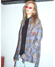 BABLETWO（ビーエイブルトゥー）の「Lip Prints Winter Shirts (BROWN)（シャツ/ブラウス）」