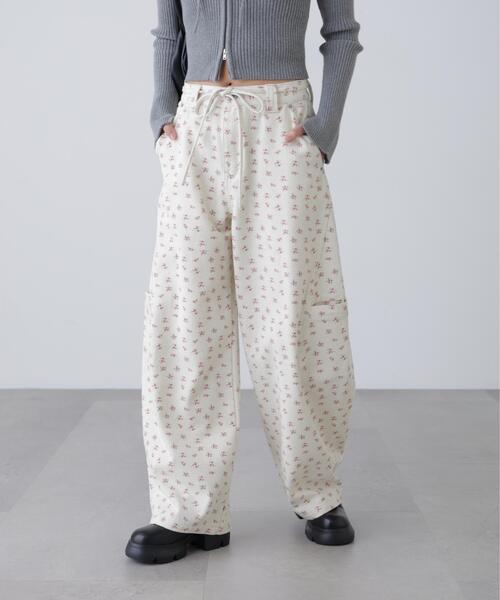 FREE'S MART（フリーズマート）の「◆サイドポケットコクーンデニムパンツ（デニムパンツ・レディース・ワンウォッシュ/ブルー系その他/ホワイト系その他/ホワイト系その他2・MEDIUM/SMALL）」の18枚目の写真