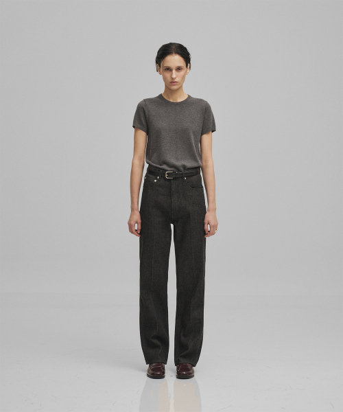 ANOTHER OFFICE WOMEN(アナザー オフィス ウーマン)の「w. Standard Kuroki Denim Pants (Black)(デニムパンツ・レディース・その他・36/34)」の2枚目の写真