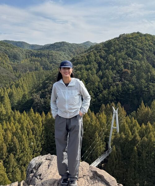 PEACEOFMIND(ピースオブマインド)の「ロゴナイロンワイドトラックパンツ(グレー)(スウェットパンツ・メンズ・その他・MEDIUM/LARGE/X-LARGE)」の3枚目の写真