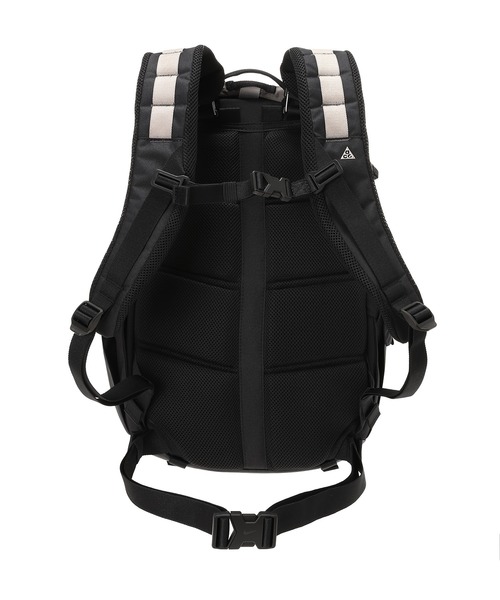 NIKE（ナイキ）の「NIKE ACG DAYMAX BACKPACK HJ8178-010（ショルダーバッグ・メンズ・ブラック・ONE SIZE）」の6枚目の写真