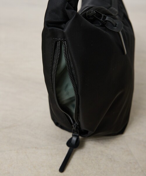 ABAHOUSE(アバハウス)の「【DsBk / ディーエスビーケー】 REGISTER SLING COMPACT /スリングバッグ /ユニセックス 【WEB限定】(バックパック/リュック・メンズ・グレー/ブラック/カーキ/ネイビー・フリー)」の10枚目の写真