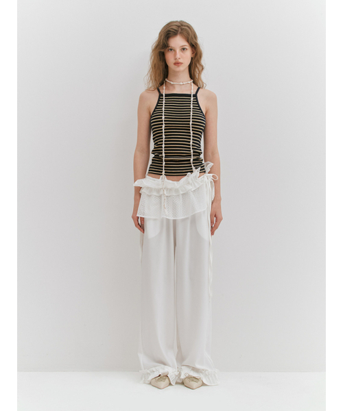 MEENDERI（ミーンデリ）の「RUFFLE SHIRRING WIDE PANTS - WHITE（その他パンツ・レディース・その他・ONE SIZE）」の2枚目の写真