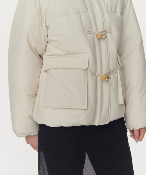 MUSINSA STANDARD WOMAN（ムシンサスタンダードウーマン）の「ウィメンズフード付きダッフルショートパディングパーカー[クリーム]（ダウンジャケット/コート・レディース・その他・SMALL/MEDIUM/LARGE/X-SMALL）」の10枚目の写真