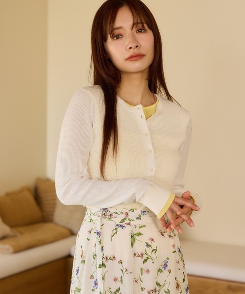 mysty woman(ミスティウーマン)の「レイヤード風リブカーディガンLS 659861(ニット/セーター・レディース・オフホワイト/グレー/ネイビー・FREE)」の1枚目の写真