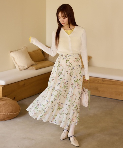 mysty woman(ミスティウーマン)の「レイヤード風リブカーディガンLS 659861(ニット/セーター・レディース・オフホワイト/グレー/ネイビー・FREE)」の6枚目の写真