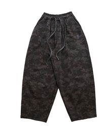 A NOTHING（アナッシング）の「VINTAGE CAMOUFLAGE SWEAT PANTS (Charcoal)（スウェットパンツ）」