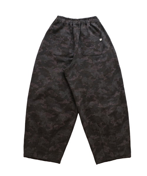 A NOTHING（アナッシング）の「VINTAGE CAMOUFLAGE SWEAT PANTS (Charcoal)（スウェットパンツ・レディース・その他・MEDIUM/LARGE）」の2枚目の写真
