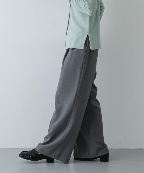 SENSE OF PLACE by URBAN RESEARCH(センスオブプレイスバイアーバンリサーチ)の「『イージーケア/速乾/UVカット/接触冷感』ツータックルーズスラックス(スラックス・レディース・グレー/ブラック/ベージュ・LARGE/MEDIUM/SMALL)」の22枚目の写真