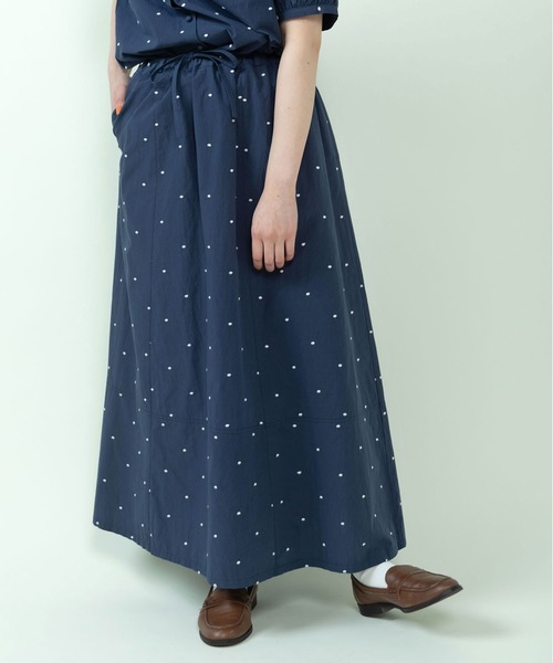 PAR ICI(パーリッシィ)の「DOT刺繍 切り替えギャザースカート(セットアップ対応)(スカート・レディース・ネイビー/アイボリー・FREE)」の2枚目の写真