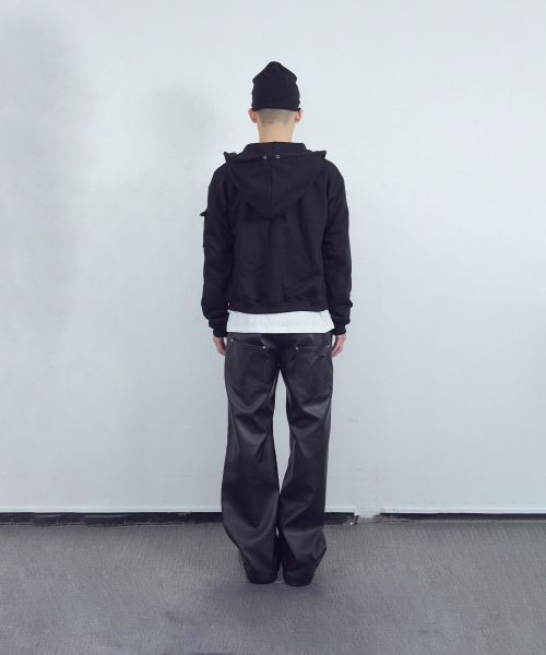 TANSANMAGNESIUM(タンサン マグネシウム)の「セルラノX炭酸サイドポケットフードジップアップ(ブラック)(パーカー・レディース・その他・1/2/3)」の8枚目の写真