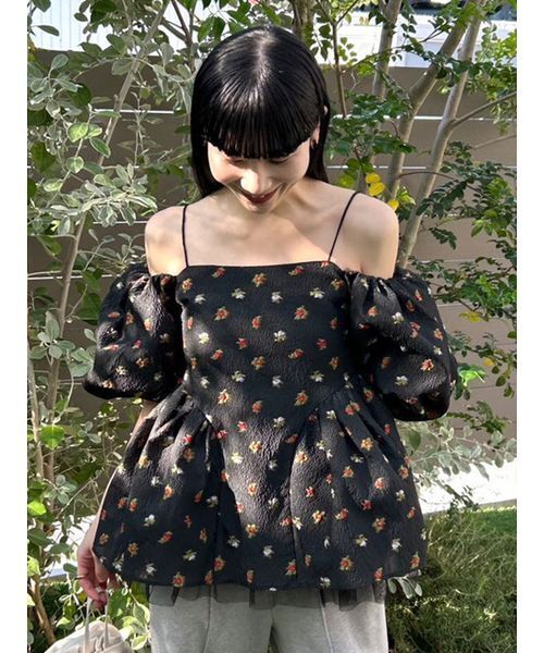 LILY BROWN（リリーブラウン）の「3way ペプラムトップス（シャツ/ブラウス・レディース・ライトグレー/ライトブルー/ブラック・F）」の2枚目の写真