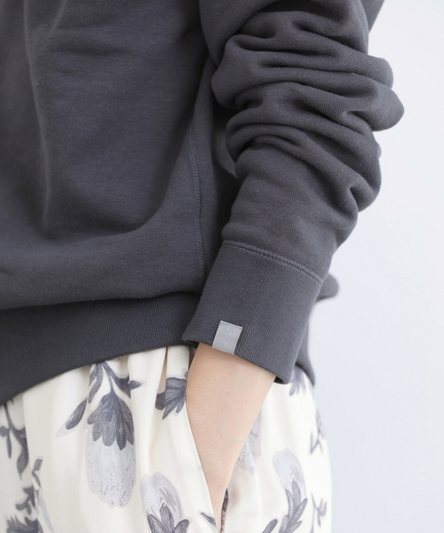 IENA（イエナ）の「《追加2》LOOPWHEELER for IENA 別注 C/N SWEAT スウェット（スウェット・レディース・チャコールグレー/アイボリー・FREE）」の8枚目の写真