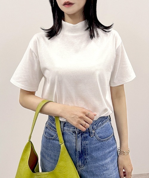 CLOTHY（クロシィ）の「【ジャケットの中にインナーにもgood！】TC天竺プチハイT（Tシャツ/カットソー・レディース・オフホワイト/グレー/ブラック/ブラウン・MEDIUM）」の14枚目の写真
