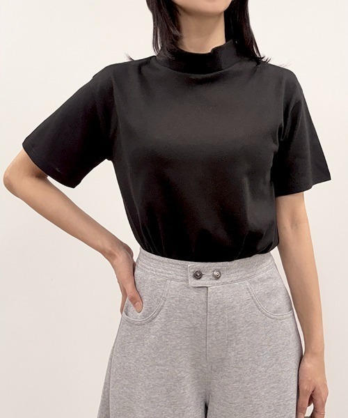 CLOTHY（クロシィ）の「【ジャケットの中にインナーにもgood！】TC天竺プチハイT（Tシャツ/カットソー・レディース・オフホワイト/グレー/ブラック/ブラウン・MEDIUM）」の19枚目の写真