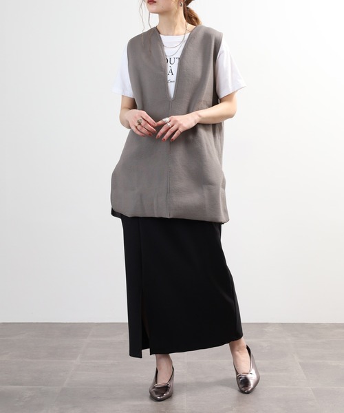 FUNALIVE(ファンアライブ)の「comoely closet 揺れる深Vニットジレ(その他トップス・レディース・ブラック/ブラウン・S-M/L-XL)」の16枚目の写真