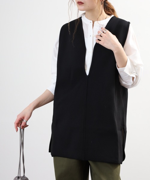 FUNALIVE(ファンアライブ)の「comoely closet 揺れる深Vニットジレ(その他トップス・レディース・ブラック/ブラウン・S-M/L-XL)」の5枚目の写真