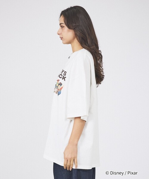 SCREEN STARS(スクリーンスターズ)の「【TOY STORY×SCREEN STARS / トイ・ストーリー×スクリーンスターズ】THE TOYS ARE BACK T半袖Tシャツ / ユニセックス(Tシャツ/カットソー・メンズ・ブラック系その他/ホワイト系その他・M/L)」の4枚目の写真