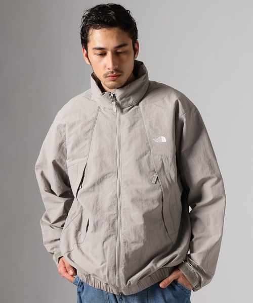 THE NORTH FACE(ザノースフェイス)の「【THE NORTH FACE(ザ・ノース・フェイス)】VERSATILE BLOUSON(ブルゾン・メンズ・ブラック/ベージュ・LARGE/MEDIUM)」の2枚目の写真