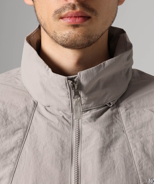 THE NORTH FACE(ザノースフェイス)の「【THE NORTH FACE(ザ・ノース・フェイス)】VERSATILE BLOUSON(ブルゾン・メンズ・ブラック/ベージュ・LARGE/MEDIUM)」の8枚目の写真