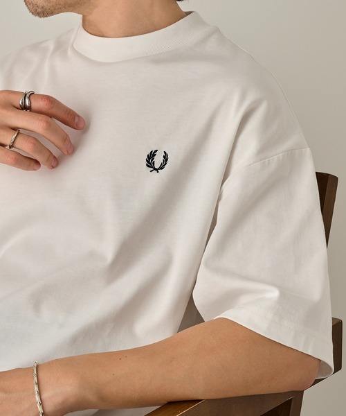 FRED PERRY(フレッドペリー)の「【FRED PERRY】OVERSIZED TSHIRT M3481/オーバーサイズ Tシャツ(Tシャツ/カットソー・メンズ・ブラック/ブラウン/ホワイト・M/S/L)」の15枚目の写真