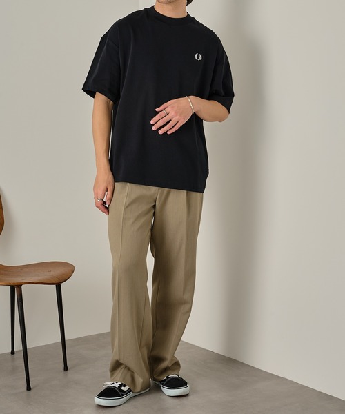FRED PERRY(フレッドペリー)の「【FRED PERRY】OVERSIZED TSHIRT M3481/オーバーサイズ Tシャツ(Tシャツ/カットソー・メンズ・ブラック/ブラウン/ホワイト・M/S/L)」の8枚目の写真