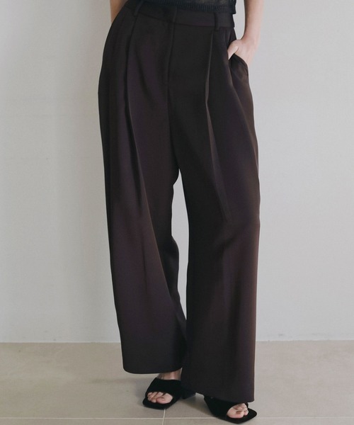 anuke（アンヌーク）の「Twill Satin Pants（その他パンツ・レディース・ベージュ/ブラック/ブラウン・38inch/36inch）」の2枚目の写真