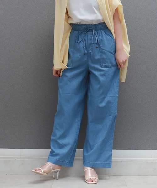 libelle more（リベル モア）の「とろみテンセルデニムベイカーパンツ／イージーパンツ（その他パンツ・レディース・ライトブルー/ブルー/ネイビー・L/M）」の5枚目の写真
