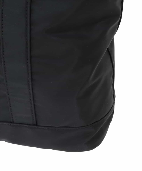 a.v.v（アーヴェヴェ）の「【A4サイズ対応】ナイロンビットトート（トートバッグ・レディース・ブラウン/ブラック・38）」の9枚目の写真