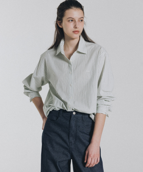 ANDNEEDS(アンドニーズ)の「Clover stripe shirts (green)(シャツ/ブラウス・レディース・その他・FREE)」の3枚目の写真