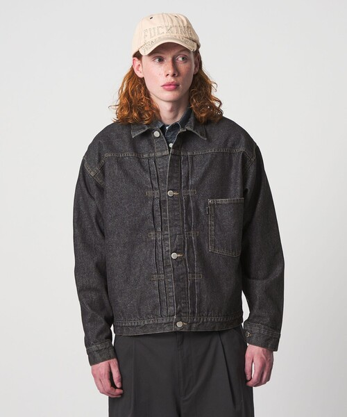 UNITED ARROWS & SONS(ユナイテッドアローズアンドサンズ)の「<UNITED ARROWS & SONS> DENIM TRUCKER 26SS/デニムジャケット(デニムジャケット・メンズ・ブラック/コバルトブルー・M/S/L/XL)」の1枚目の写真