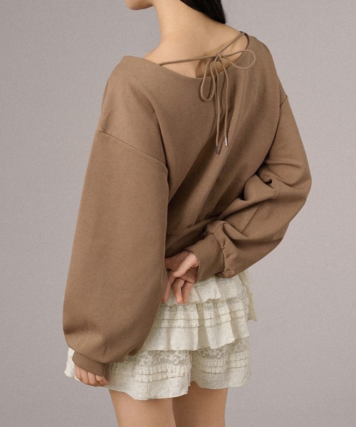 apres jour mignon(アプレジュールミニョン)の「バラモチーフトップス(スウェット・レディース・ブラック/モカ/オフホワイト・LARGE/フリー)」の8枚目の写真